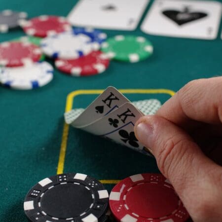 5 Advantages of Betting Big on the Flop