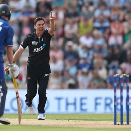 England’s Pacers Shine in Thrilling ODI Win vs. New Zealand