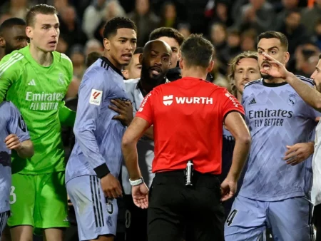 Crazy Night at Mastella: Real Madrid Fight Back to Draw Against Valencia
